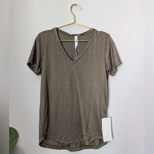 NWT Lululemon Metallic V-Neck Short Sleeve Tee